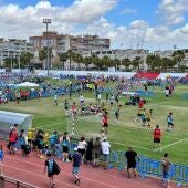 Más de mil deportistas participan en Santa Pola en el Torneo de Balonmano Hierba.