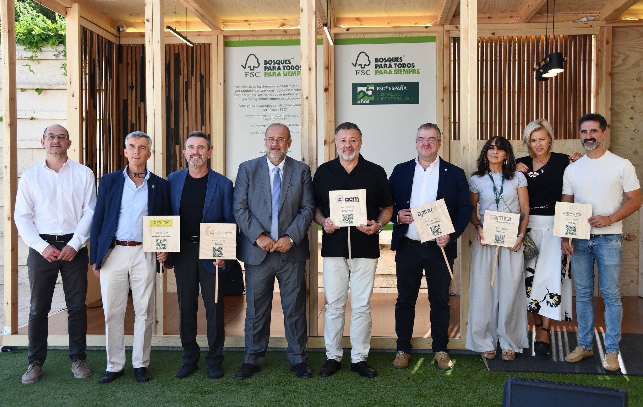 Castilla-La Mancha prepara un nuevo modelo forestal para impulsar la madera y generar actividad en el medio rural Castilla-La Mancha prepara un nuevo modelo forestal para impulsar la madera y generar actividad en el medio rural