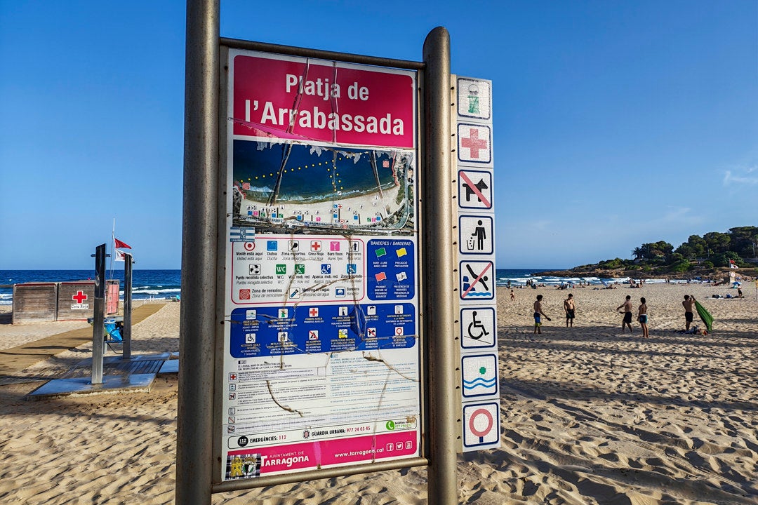 Imagen de la playa de la Arrabassado de Tarragona Imagen de la playa de la Arrabassado de Tarragona