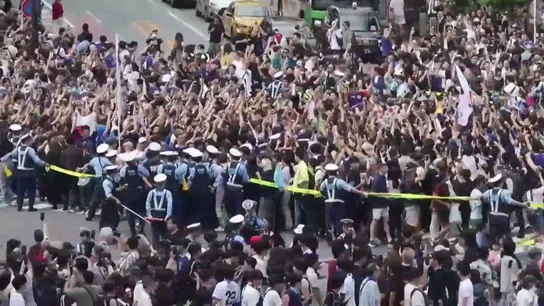 Locura en Tokio tras la victoria de la selección por goleada ante Túnez Locura en Tokio tras la victoria de la selección por goleada ante Túnez