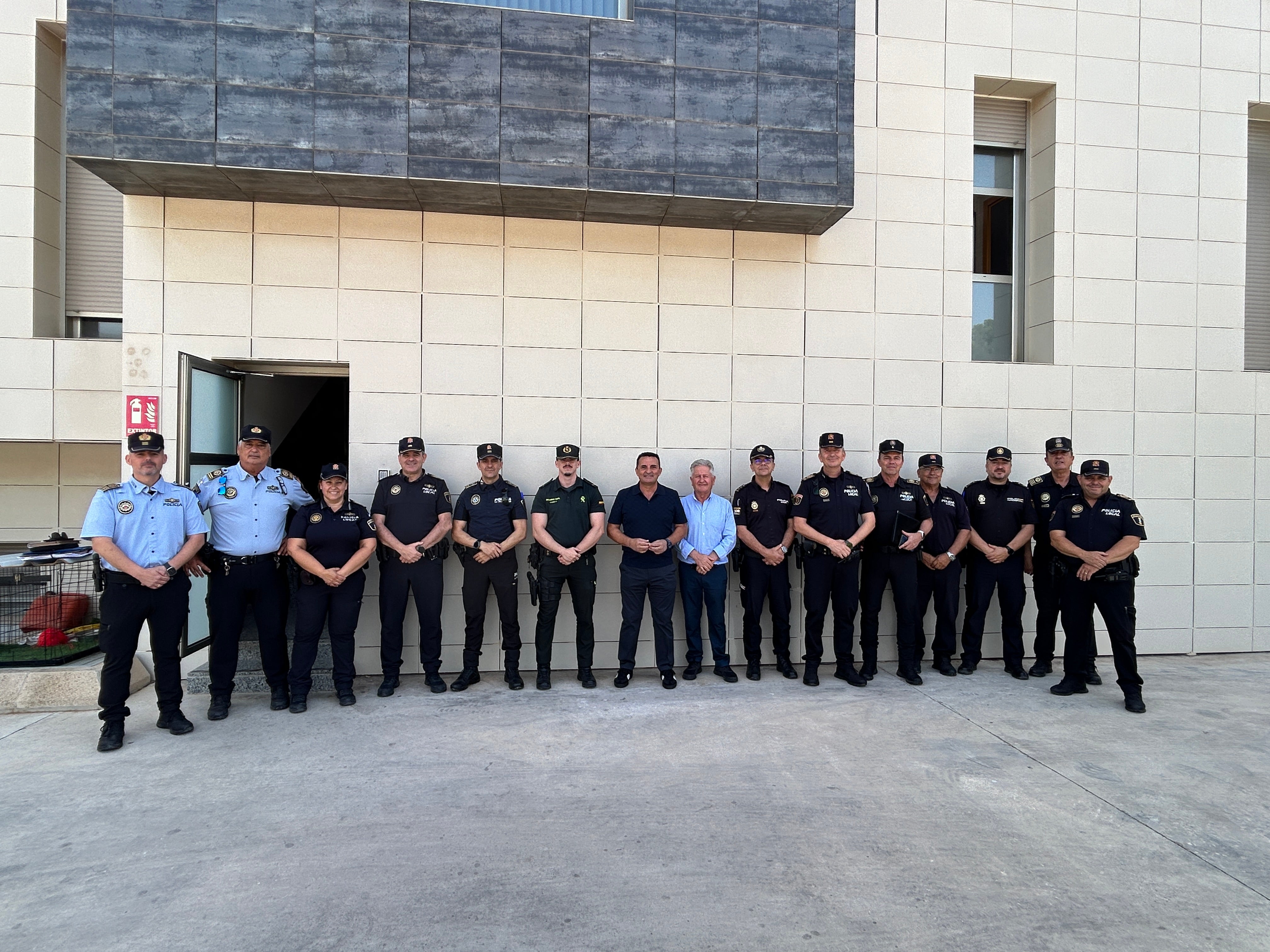 La Central de Policía Local La Nucía acogió una reunión comarcal de coordinación La Central de Policía Local La Nucía acogió una reunión comarcal de coordinación