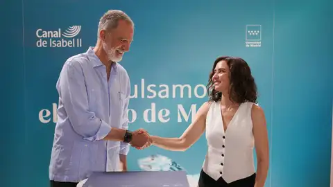 Felipe VI y Ayuso durante la inauguración del Centro de Innovación de Agua y Energía Felipe VI y Ayuso durante la inauguración del Centro de Innovación de Agua y Energía