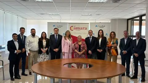 CaixaBank y la Cámara de Castellón renuevan su convenio para impulsar la financiación y la competitividad empresarial CaixaBank y la Cámara de Castellón renuevan su convenio para impulsar la financiación y la competitividad empresarial
