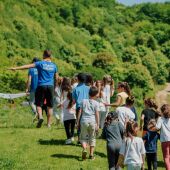 Niños durante una excursión escolar
