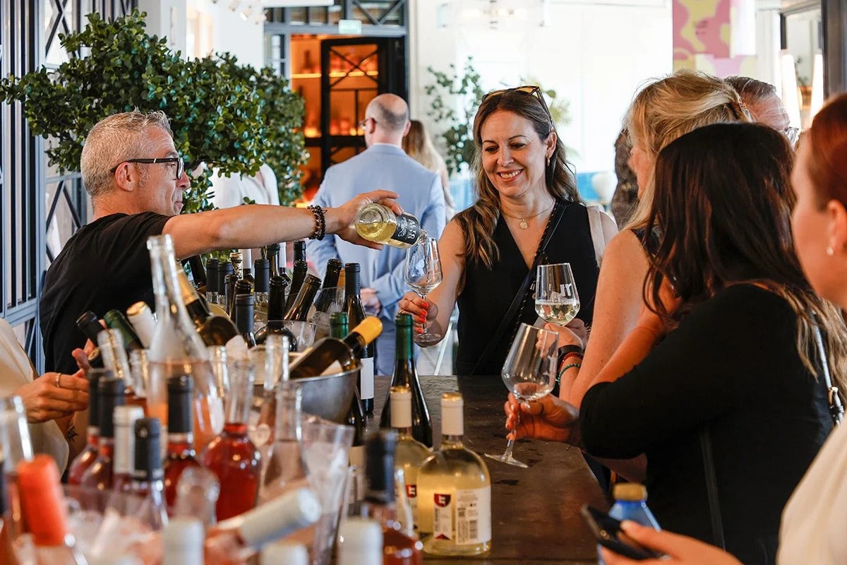 URbanitas del Vino consolida su crecimiento y acerca los vinos de la DO Utiel-Requena a miles de personas URbanitas del Vino consolida su crecimiento y acerca los vinos de la DO Utiel-Requena a miles de personas