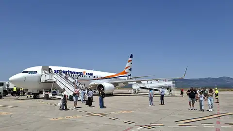 El aeropuerto de Castellón activa una nueva operativa chárter que atraerá hasta 2.700 turistas eslovacos este verano El aeropuerto de Castellón activa una nueva operativa chárter que atraerá hasta 2.700 turistas eslovacos este verano