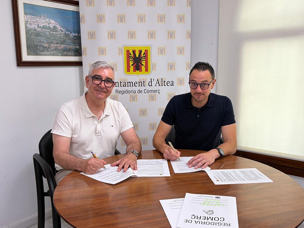 Altea refuerza su apoyo al comercio local con la firma de un nuevo convenio con ALCEA Altea refuerza su apoyo al comercio local con la firma de un nuevo convenio con ALCEA