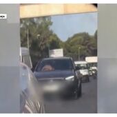 VÍDEO: Un hombre mantiene relaciones sexuales mientras conduce por una carretera en Marbella