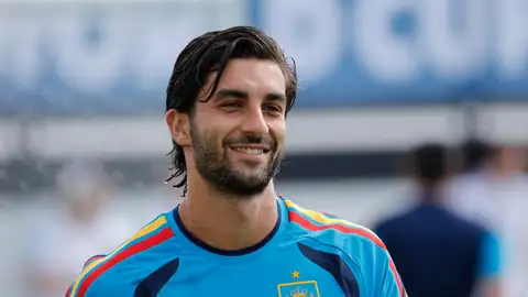 Ferrán Torres iguala a Puchades como el jugador valenciano con más partidos en un Mundial Ferrán Torres iguala a Puchades como el jugador valenciano con más partidos en un Mundial