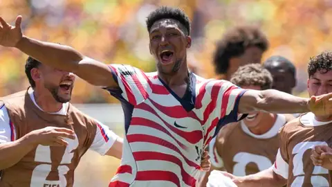 Freeman celebra su gol con USA Freeman celebra su gol con USA