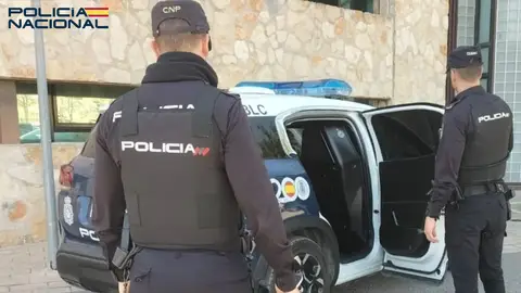 Detenidos cinco jóvenes por robo con violencia, amenazas y detención ilegal en Ciutadella Detenidos cinco jóvenes por robo con violencia, amenazas y detención ilegal en Ciutadella