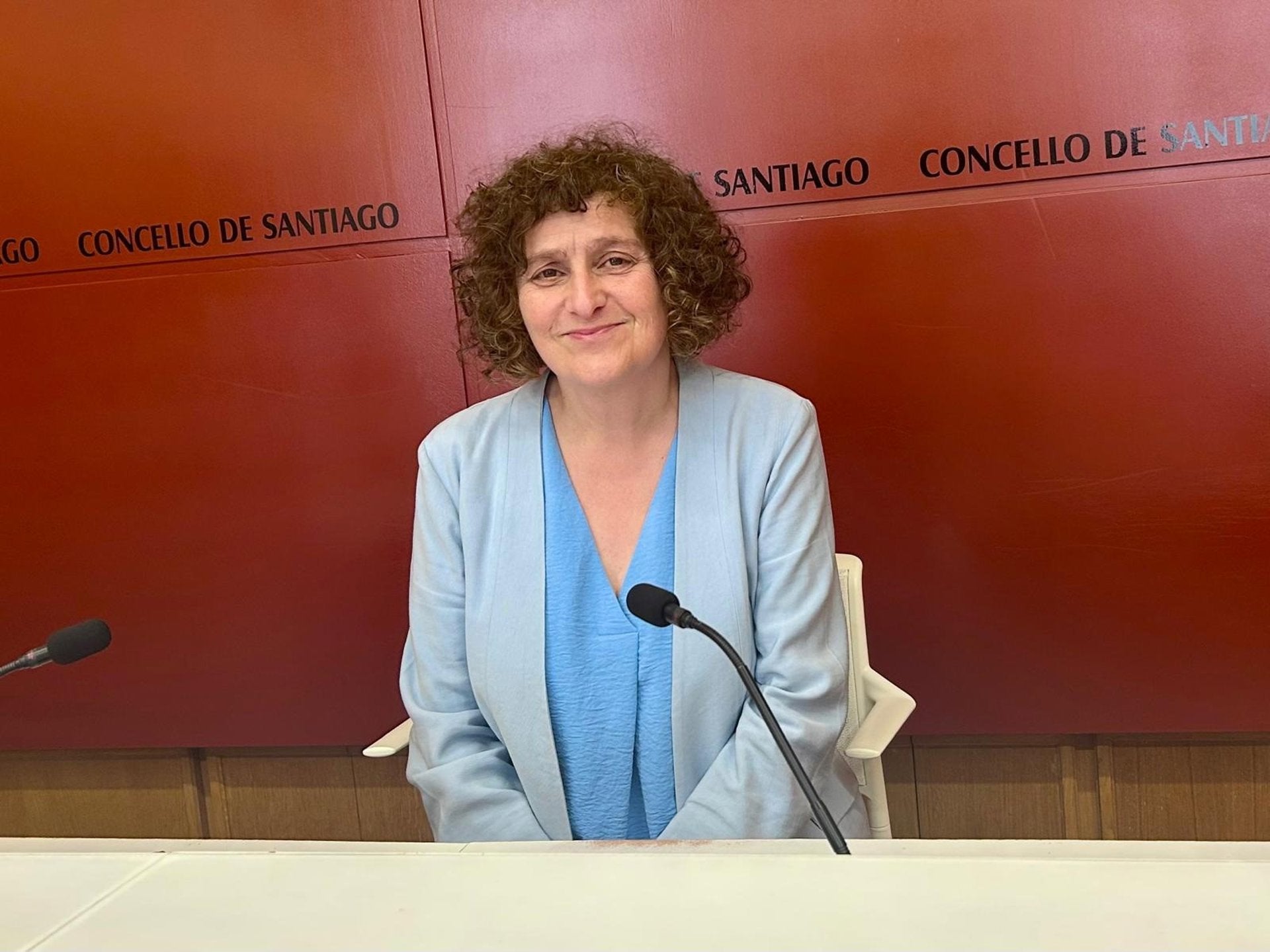 La alcaldesa de Santiago Goretti Sanmartín celebra avances en el contrato de transporte urbano con la propuesta de Monbus como adjudicataria La alcaldesa de Santiago Goretti Sanmartín celebra avances en el contrato de transporte urbano con la propuesta de Monbus como adjudicataria