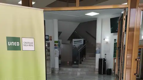 La UNED pasa de una situación de déficit a un escenario de superávit y fortalece su presencia en la provincia de Castellón La UNED pasa de una situación de déficit a un escenario de superávit y fortalece su presencia en la provincia de Castellón