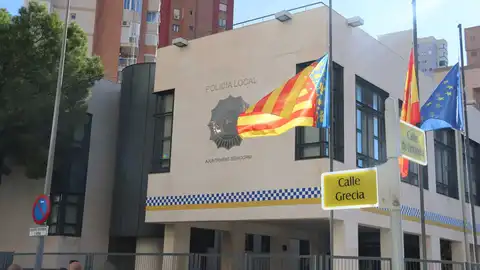La Policía Local instala una estación sísmica para medir los movimientos del suelo en Benidorm La Policía Local instala una estación sísmica para medir los movimientos del suelo en Benidorm