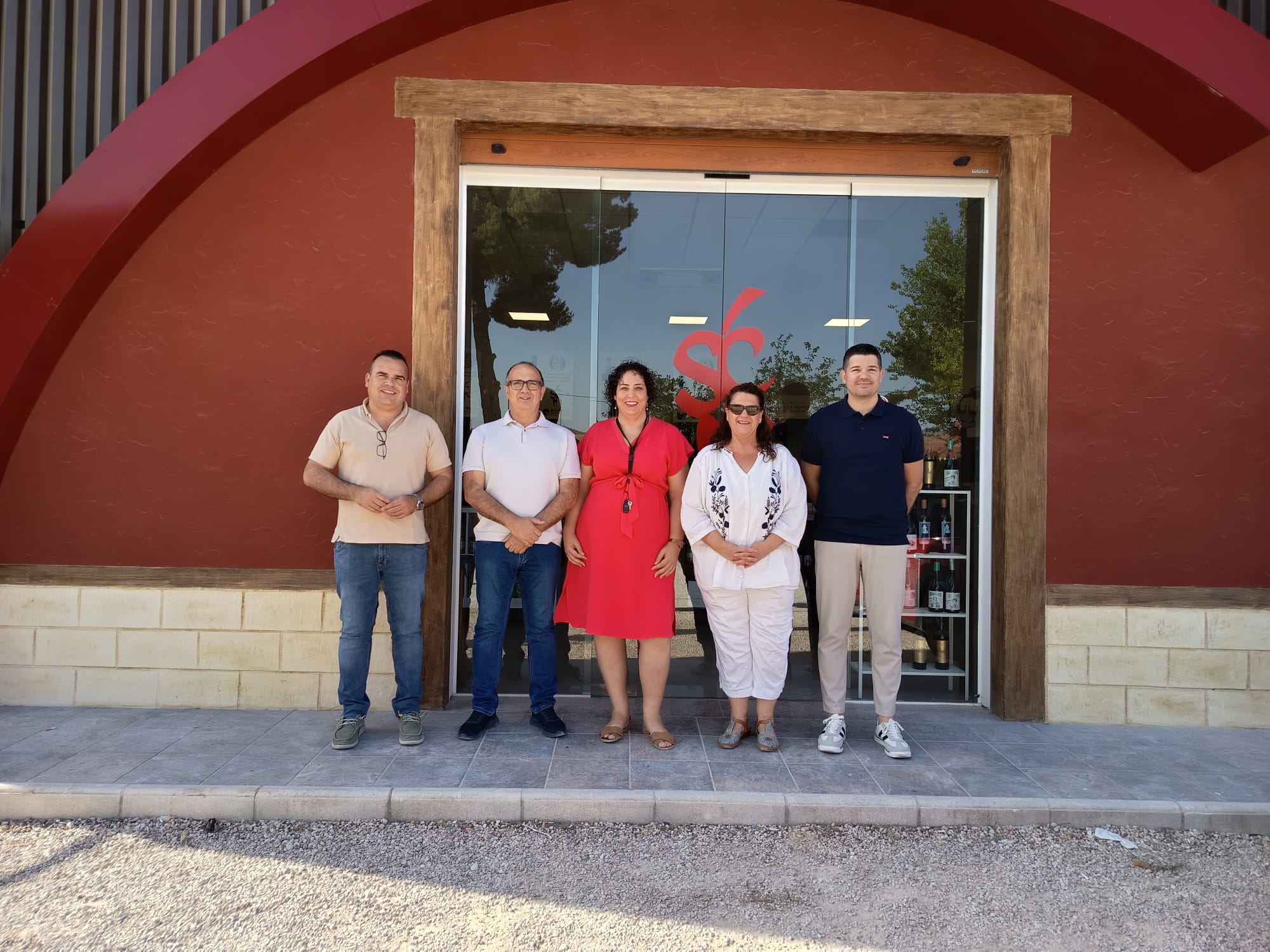 Monóvar abre la nueva Oficina de Atención Agraria de La Unió para ofrecer asesoramiento directo al sector agrícola y ganadero Monóvar abre la nueva Oficina de Atención Agraria de La Unió para ofrecer asesoramiento directo al sector agrícola y ganadero