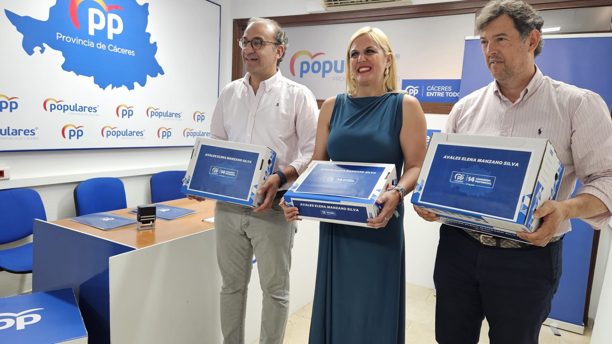 Elena Manzano presenta la única candidatura a la presidencia del Partido Popular de la provincia de Cáceres Elena Manzano presenta la única candidatura a la presidencia del Partido Popular de la provincia de Cáceres