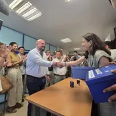 Manuel Naharro presenta 2.512 avales a su candidatura a renovar la Presidencia del PP provincial de Badajoz Manuel Naharro presenta 2.512 avales a su candidatura a renovar la Presidencia del PP provincial de Badajoz