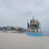 Falla de San Juan 2026 na praia de Riazor, con referencias os éxitos deportivos coruñeses Falla de San Juan 2026 na praia de Riazor, con referencias os éxitos deportivos coruñeses