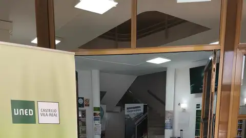 La UNED pasa de una situación de déficit a un escenario de superávit y fortalece su presencia en la provincia de Castellón La UNED pasa de una situación de déficit a un escenario de superávit y fortalece su presencia en la provincia de Castellón