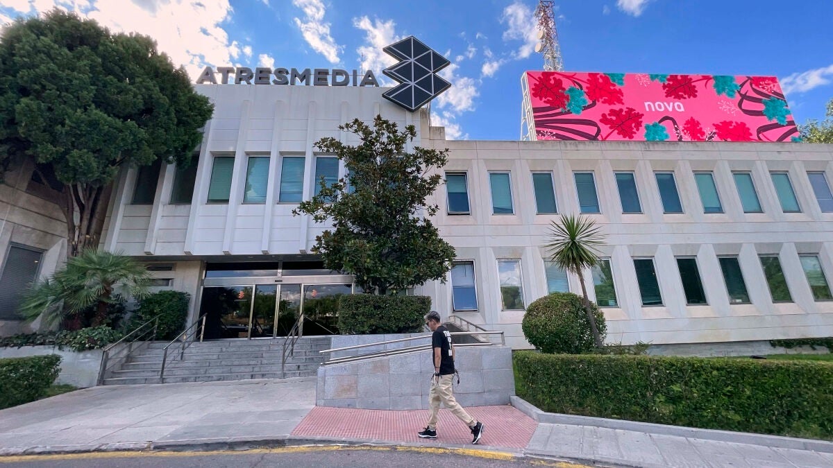 ATRESMEDIA incrementa los Ingresos Netos hasta los 520,0 millones de euros apoyada en el liderazgo en audiencias y su estrategia de diversificación de ingresos ATRESMEDIA incrementa los Ingresos Netos hasta los 520,0 millones de euros apoyada en el liderazgo en audiencias y su estrategia de diversificación de ingresos