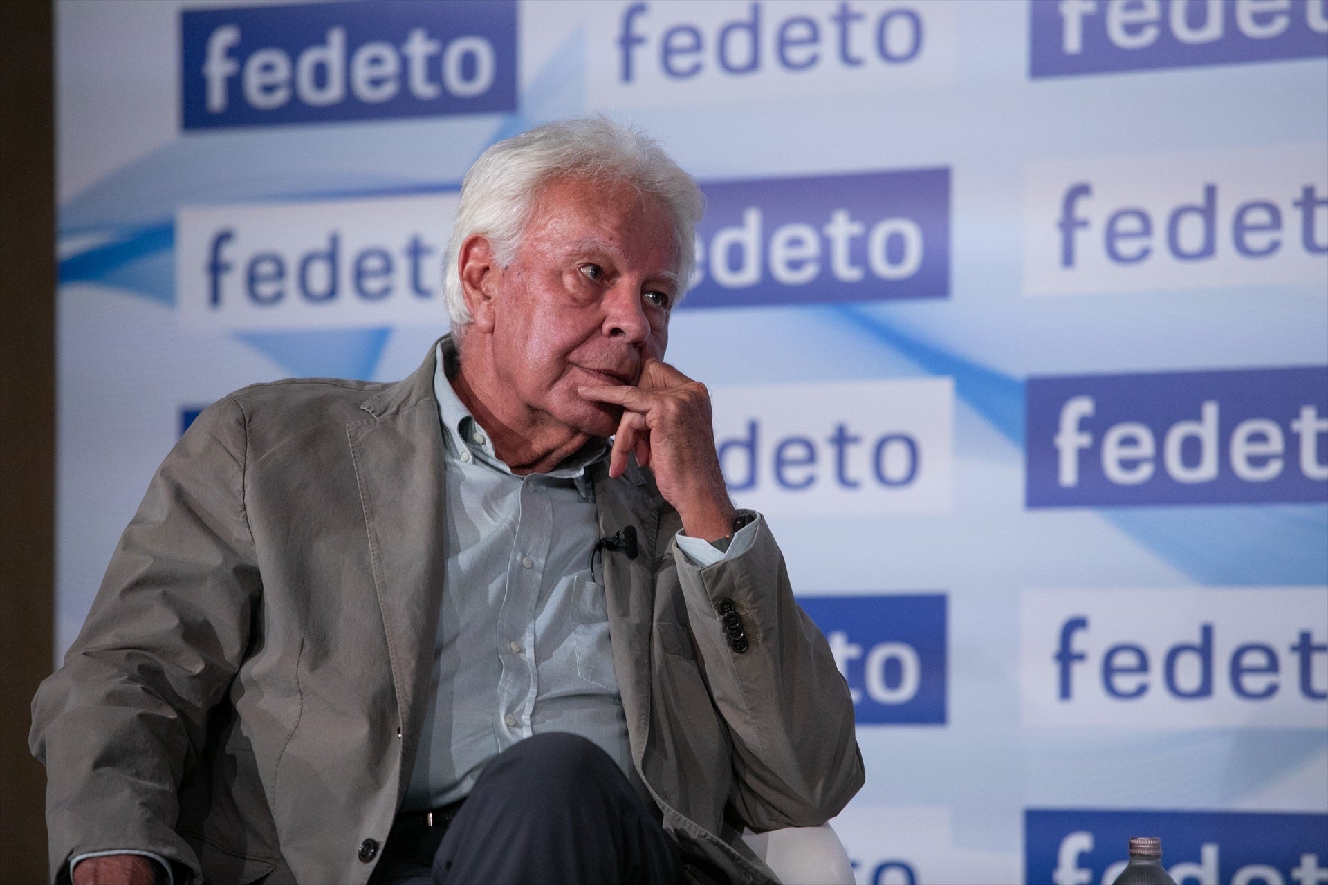 El expresidente del Gobierno de España, Felipe González, durante un coloquio en Castilla-La Mancha con Emiliano García Page El expresidente del Gobierno de España, Felipe González, durante un coloquio en Castilla-La Mancha con Emiliano García Page