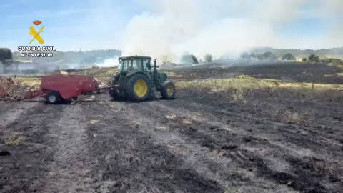 Detenido un hombre de 42 años por provocar un incendio cerca de la A-66 a la altura de Plasencia Detenido un hombre de 42 años por provocar un incendio cerca de la A-66 a la altura de Plasencia