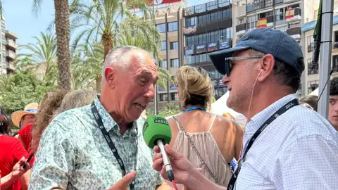 Nuestro compañero Juan Carlos Fresneda con Joan Baldoví Nuestro compañero Juan Carlos Fresneda con Joan Baldoví