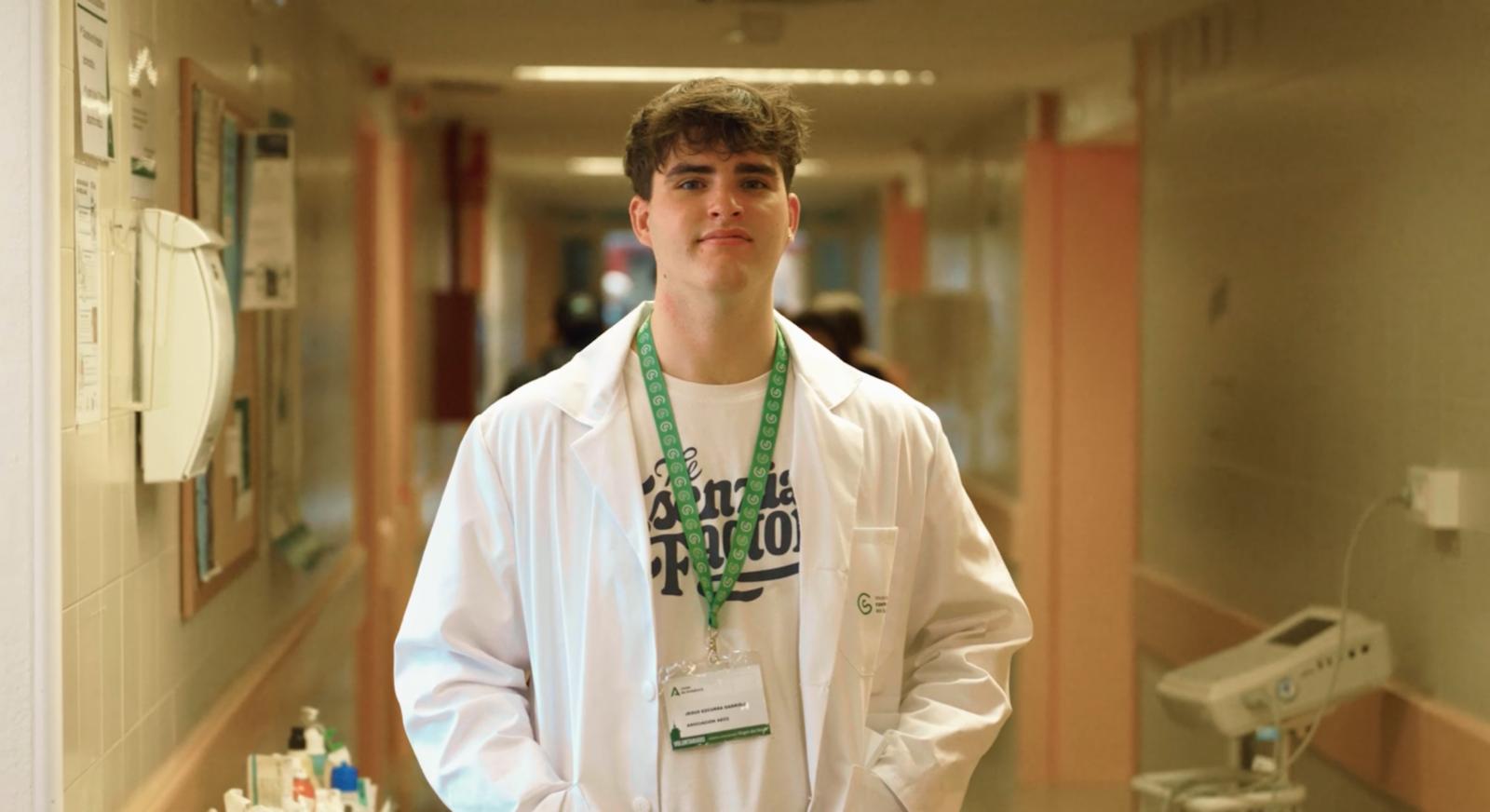 La Asociación Española Contra el Cáncer llama a jóvenes voluntarios para acompañar en hospitales este verano La Asociación Española Contra el Cáncer llama a jóvenes voluntarios para acompañar en hospitales este verano