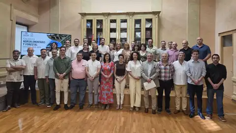 La Diputación de Badajoz dota con 7,8 millones un plan dirigido a impulsar los sectores agroalimentario y forestal La Diputación de Badajoz dota con 7,8 millones un plan dirigido a impulsar los sectores agroalimentario y forestal