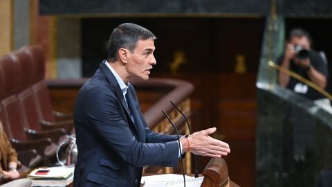  El presidente del Gobierno, Pedro S&aacute;nchez, interviene durante una sesi&oacute;n plenaria en el Congreso de los Diputados, a 24 de junio de 2026, en Madrid (Espa&ntilde;a). 