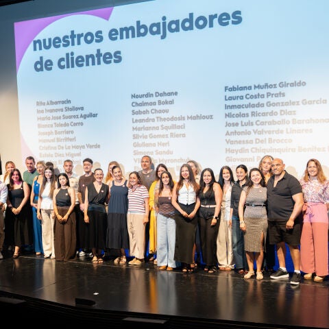 Imagen de los embajadores de clientes de Vibra Hotel durante las jornadas.