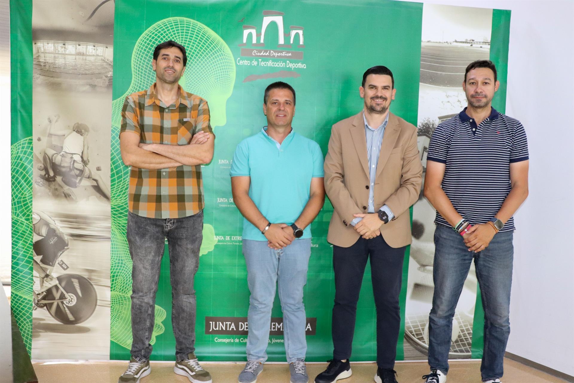Unos 160 jóvenes participan en Cáceres en el Campeonato de España de Escalada en Edad Escolar Unos 160 jóvenes participan en Cáceres en el Campeonato de España de Escalada en Edad Escolar