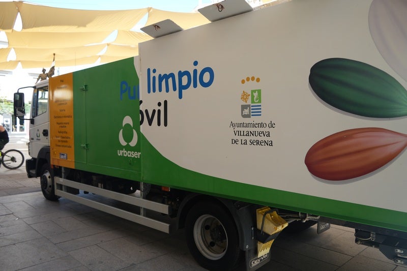 Un punto limpio móvil recorrerá las calles de Villanueva de la Serena a partir del 2 de julio Un punto limpio móvil recorrerá las calles de Villanueva de la Serena a partir del 2 de julio