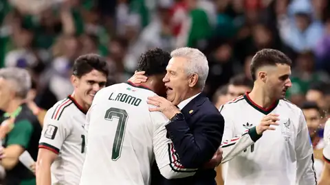 El entrenador de México, Javier Aguirre (d), y Luis Romo celebran un gol este miércoles, en un partido del grupo A del Mundial de la FIFA 2026 entre República Checa y México en el estadio Azteca en Ciudad de México (México). El entrenador de México, Javier Aguirre (d), y Luis Romo celebran un gol este miércoles, en un partido del grupo A del Mundial de la FIFA 2026 entre República Checa y México en el estadio Azteca en Ciudad de México (México).