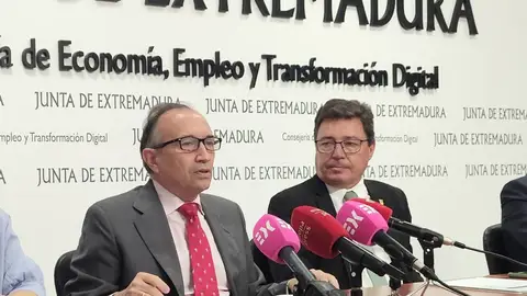 La Junta de Extremadura estrena una herramienta de IA que tramita en 5 minutos expedientes que requerían tres semanas La Junta de Extremadura estrena una herramienta de IA que tramita en 5 minutos expedientes que requerían tres semanas