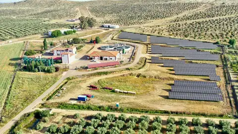 DIGITALASVEGAS culmina su transformación del ciclo del agua beneficiando a más de 128.000 habitantes de la comarca Vegas Altas-La Serena DIGITALASVEGAS culmina su transformación del ciclo del agua beneficiando a más de 128.000 habitantes de la comarca Vegas Altas-La Serena