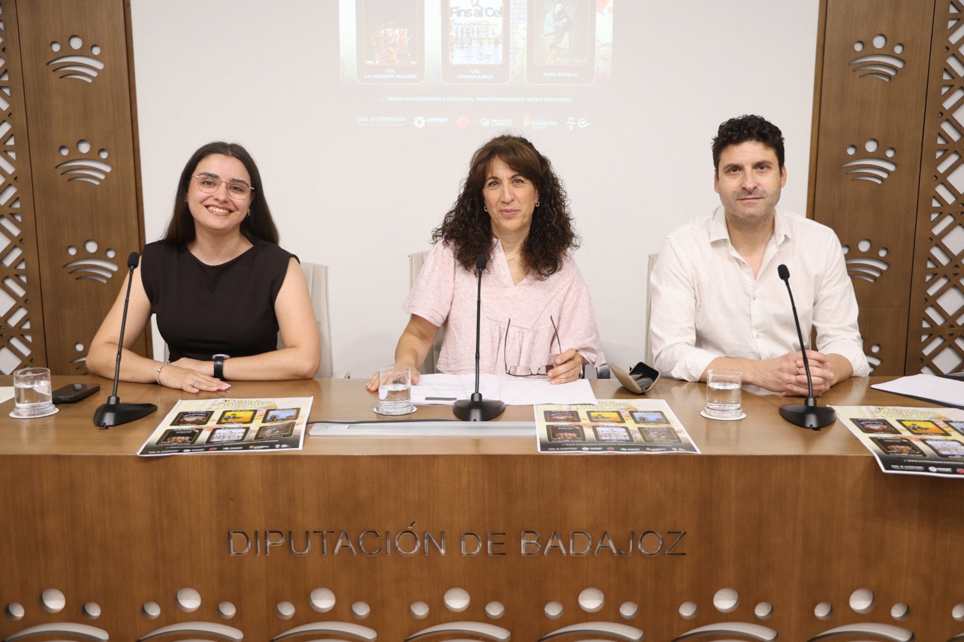 El Festival Transfronterizo de Artes Circenses de Guareña ofrece seis espectáculos de compañías de España y Europa El Festival Transfronterizo de Artes Circenses de Guareña ofrece seis espectáculos de compañías de España y Europa