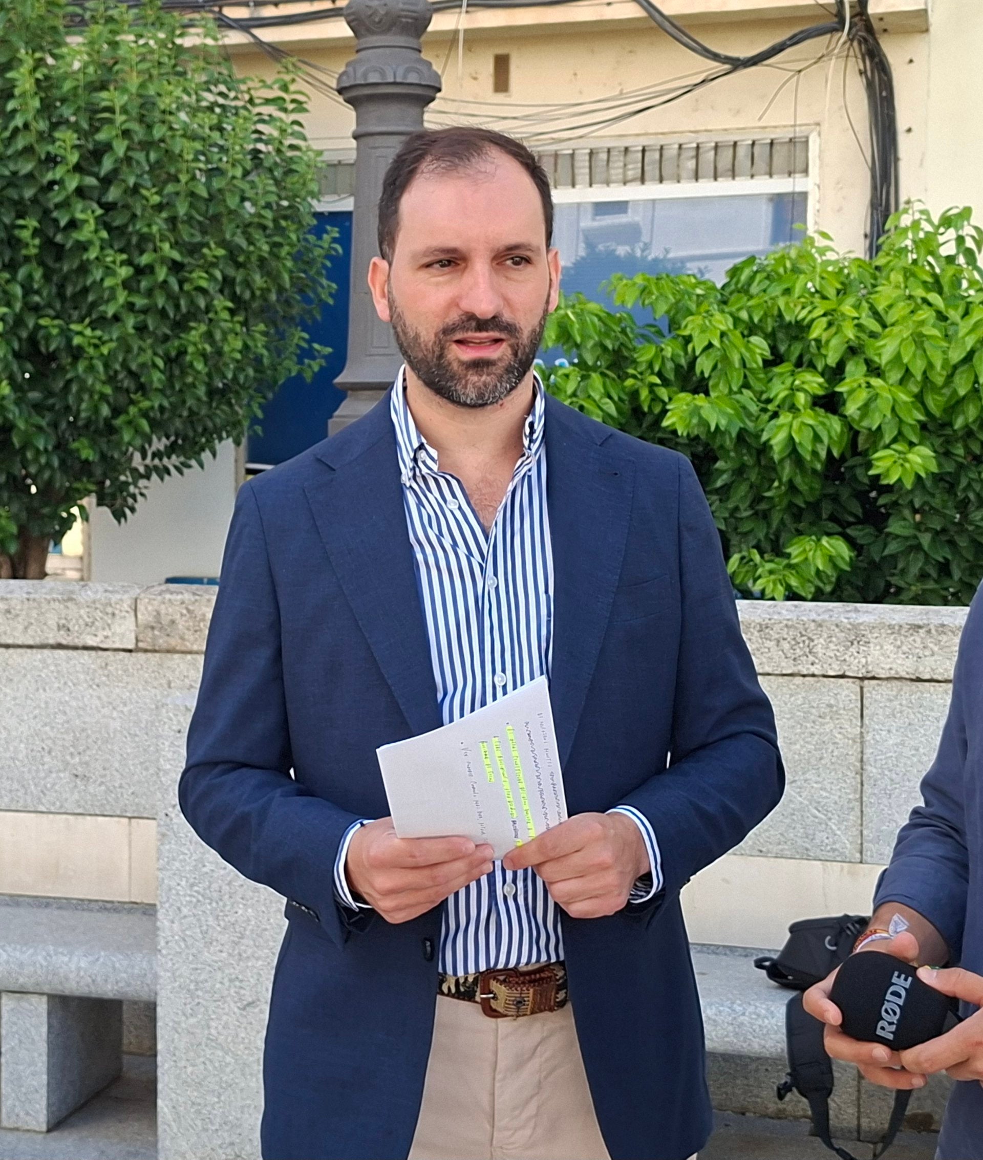 Vox eliminará en Agricultura los fondos a asociaciones ecologistas para dirigirlos a relevo en el campo Vox eliminará en Agricultura los fondos a asociaciones ecologistas para dirigirlos a relevo en el campo