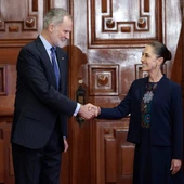 La presidenta de México, Claudia Sheinbaum (d), saluda al rey Felipe VI / EFE/ José Méndez La presidenta de México, Claudia Sheinbaum (d), saluda al rey Felipe VI / EFE/ José Méndez