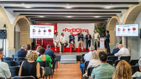Coca-Cola se suma a la Capitalidad Gastronómica de Jerez con sus jornadas sobre hostelería y clima Coca-Cola se suma a la Capitalidad Gastronómica de Jerez con sus jornadas sobre hostelería y clima
