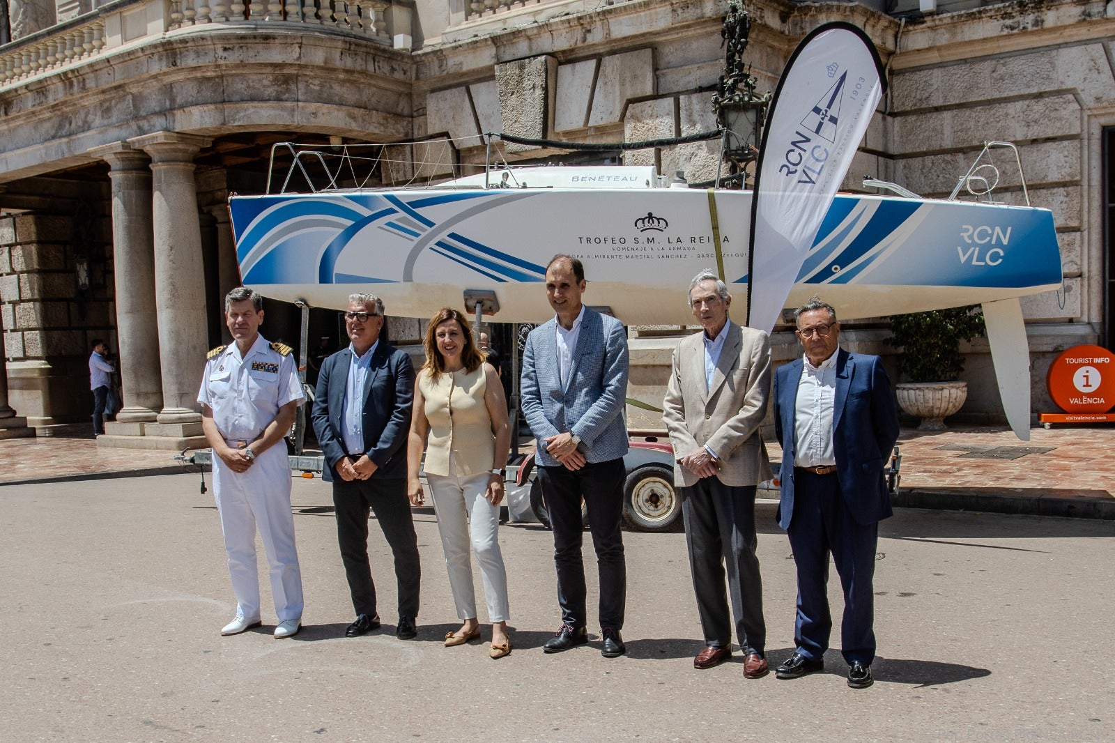 El Trofeo SM La Reina bate récord y reunirá a más de 130 embarcaciones en aguas de València El Trofeo SM La Reina bate récord y reunirá a más de 130 embarcaciones en aguas de València