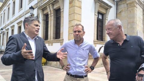 De Rueda, Gonz&aacute;lez Castro y Felgueres en Cangas de On&iacute;s