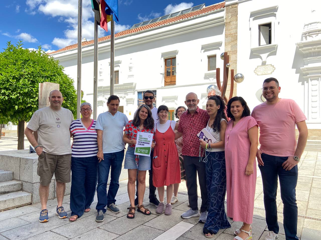 Unidas por Extremadura registra 305 enmiendas a los presupuestos para “mejorar y proteger los servicios públicos” Unidas por Extremadura registra 305 enmiendas a los presupuestos para “mejorar y proteger los servicios públicos”
