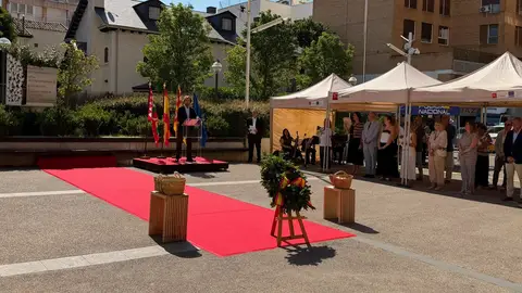 Huesca rinde un año más Homenaje a las Víctimas del Terrorismo Huesca rinde un año más Homenaje a las Víctimas del Terrorismo