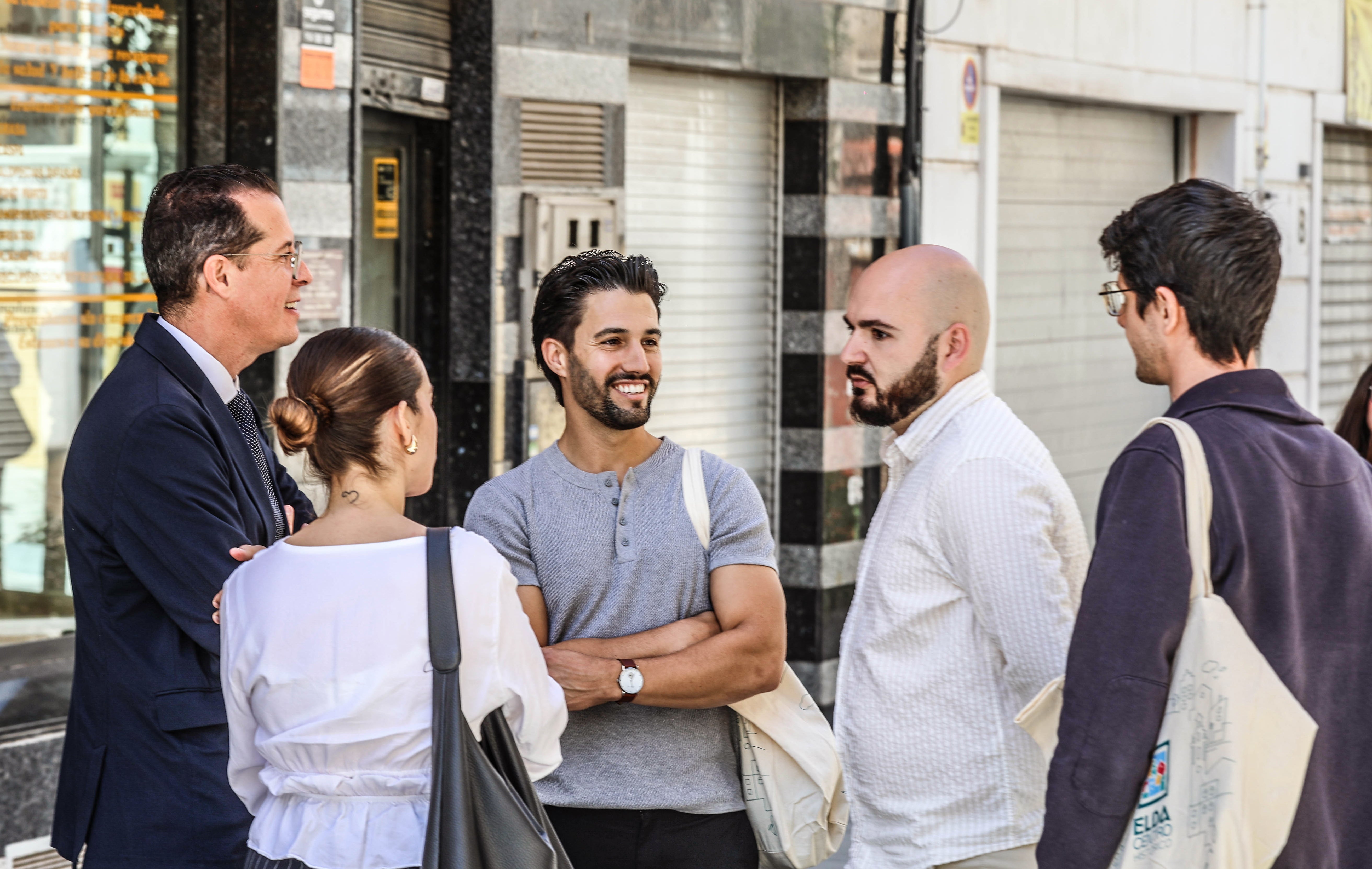 Cerca de una treintena de comercios del centro de Elda piden ayuda del programa de modernización Cerca de una treintena de comercios del centro de Elda piden ayuda del programa de modernización