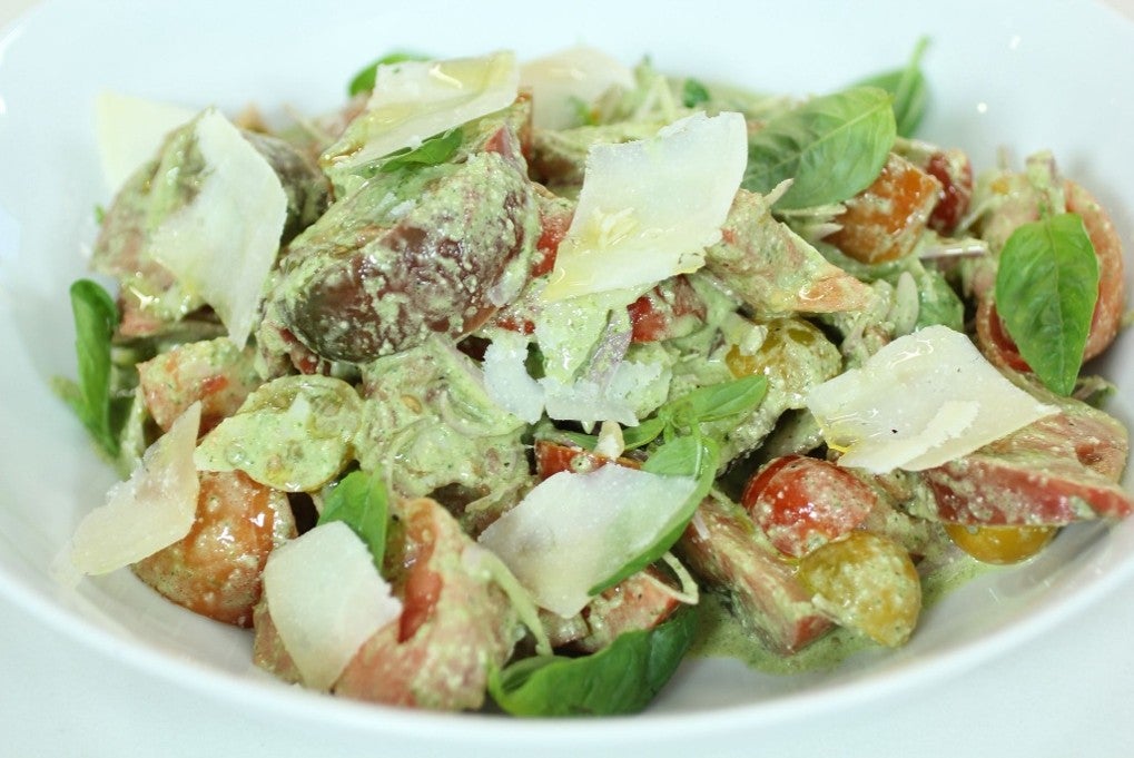 Robin Food prepara una ensalada de tomate con barrillo verde episode artwork
