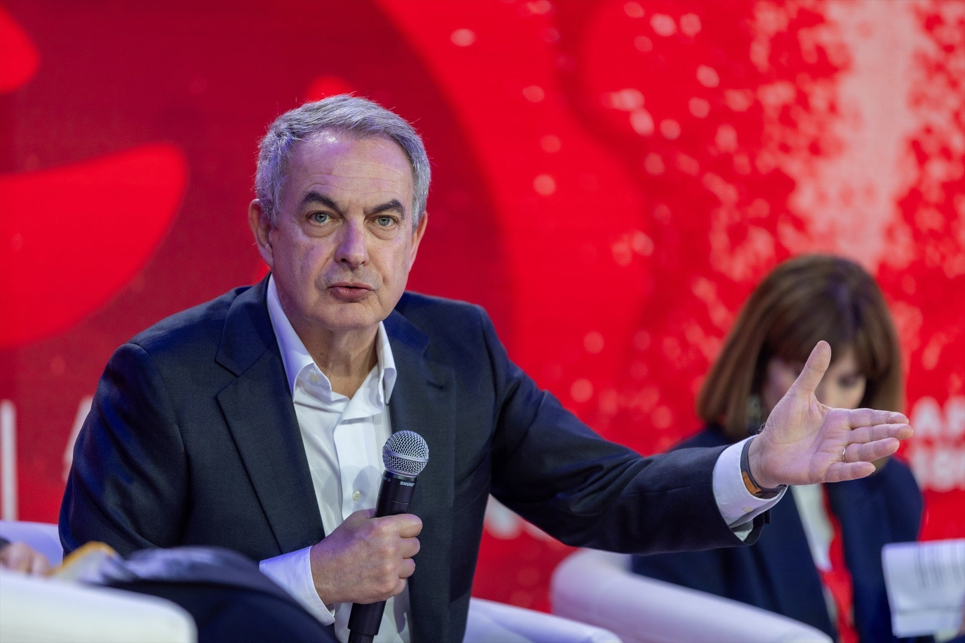 El juez ofrece a Hacienda personarse en la investigación de las joyas de Zapatero El juez ofrece a Hacienda personarse en la investigación de las joyas de Zapatero