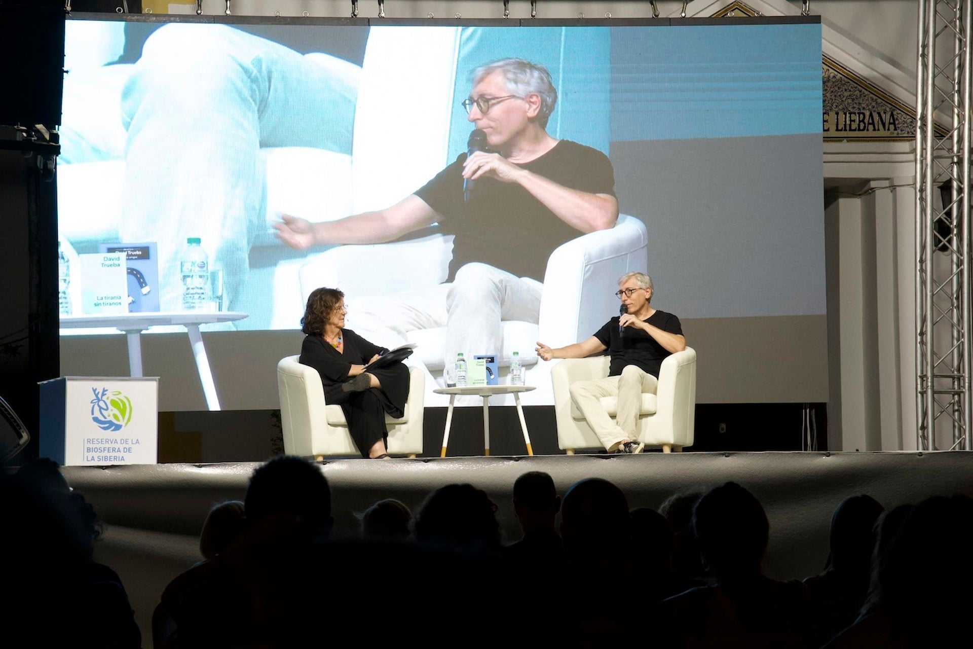 David Trueba, en la clausura Siberiana: "Si vaciamos las entrañas de la tierra, ésta no nos va a sujetar igual" David Trueba, en la clausura Siberiana: "Si vaciamos las entrañas de la tierra, ésta no nos va a sujetar igual"
