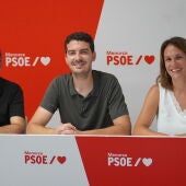 El PSOE Menorca durante la rueda de prensa
