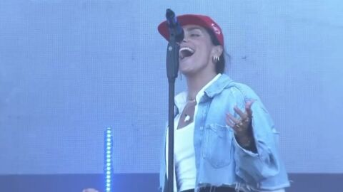 Ana Legazpi, en el concierto de Europa FM en las Fiestas de San Juan y San Pedro en Le&oacute;n.
